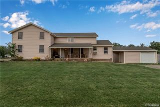 6233 Drake Settlement Rd, Burt, NY 14028
