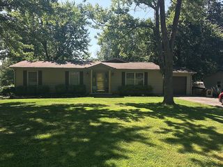 923 McPherson Dr, Madisonville, KY 42431