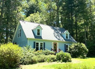 80 Bill Wilkie Dr, Zirconia, NC 28790
