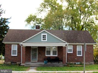 1322 Bannister St, York, PA 17404