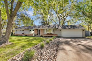 2978 Pascal St, Saint Paul, MN 55113