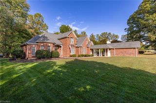 295 Pitcher Ct, Summerfield, NC 27358