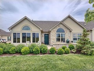 2763 Jt Coffman Dr, Champaign, IL 61820