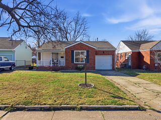 2516 E  3rd St, Tulsa, OK 74104