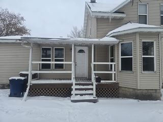 524 1/2 3rd St, Menasha, WI 54952