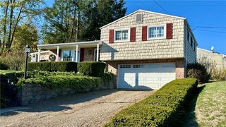 129 Bucknell Dr, Springdale, PA 15144