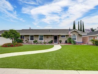 800 E  Cumberland Rd, Orange, CA 92865