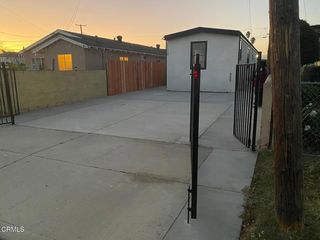 11333 Azahar St, Ventura, CA 93004