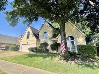 83 McCall Dr, Collierville, TN 38017