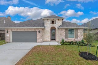 4353 Fox River Ln, Bryan, TX 77802