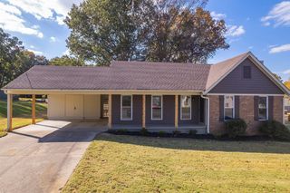 93 Buttonwood Dr, Jackson, TN 38305