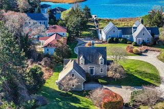 61 Bay Ln, Barnstable, MA 02630