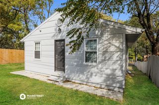 11329 E 13th St S, Independence, MO 64052