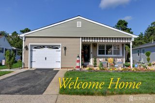 126 Santiago Dr, Toms River, NJ 08757