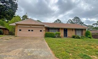 2342 Overbrook Dr, Jackson, MS 39213