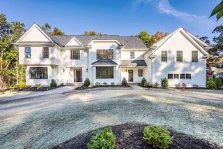 37 Sunset Rock Rd, Andover, MA 01810