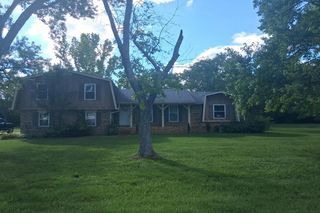 170 Oaks Dr, Gallatin, TN 37066