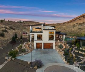 5166 N  Corralero Ln, Boise, ID 83702