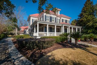 57 Iron Bottom Ln, Charleston, SC 29492