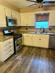 14001 Jeffery Dr, Edmond, OK 73013