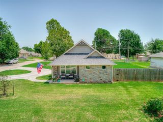 402 S  Van Buren Ave, Blanchard, OK 73010
