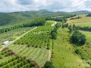 Summer Rd #2, Hendersonville, NC 28792