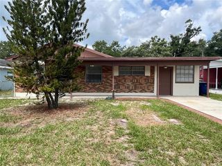 9218 N  52nd St, Tampa, FL 33617
