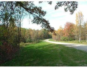 9275 Timber Ln #13, Whitmore Lake, MI 48189