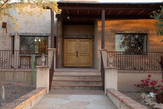 5665 N  Desert View Dr, Tucson, AZ 85743