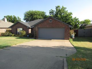 107 Collin Dr, Chandler, TX 75758
