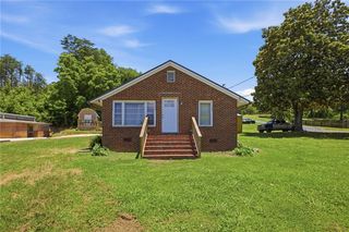 21 School St, Rydal, GA 30171