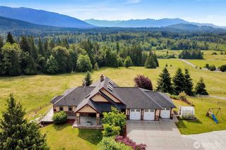 18077 Fox Hollow Lane, Bow, WA 98232
