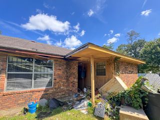 9232 Kelburn Dr, Houston, TX 77016