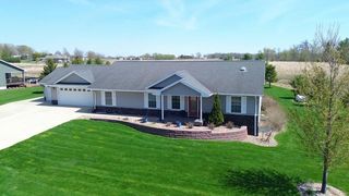 1210 N  Walnut St, Sumner, IA 50674