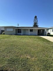 780 Osage Ave, Melbourne, FL 32935