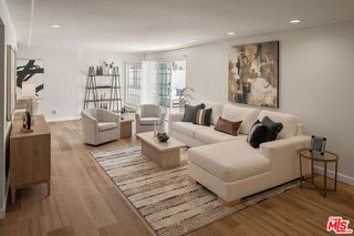 5050 Coldwater Canyon Ave #203, Sherman Oaks, CA 91423