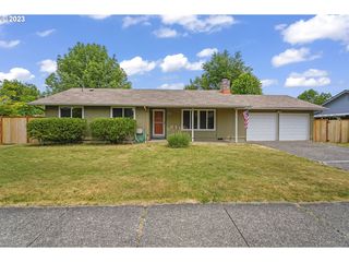 3845 Peppertree Dr, Eugene, OR 97402