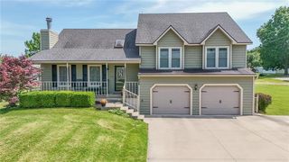 608 E  6th St, Wellsville, KS 66092