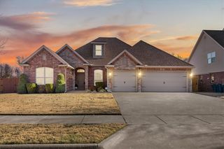 4501 SW Branch St, Bentonville, AR 72713
