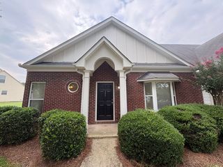 137 Bridgewater Cir, Athens, GA 30601
