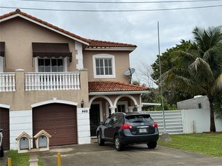 4481 NW 163rd St, Miami Gardens, FL 33054