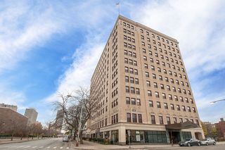 5107 S  Blackstone Ave #1001, Chicago, IL 60615