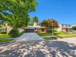 8608 Cathedral Cir, Philadelphia, PA 19128