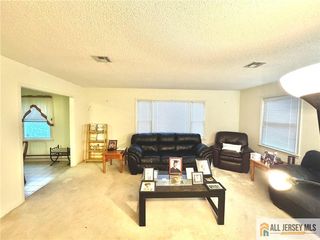 432 N  Redding Ln, Monroe Township, NJ 08831