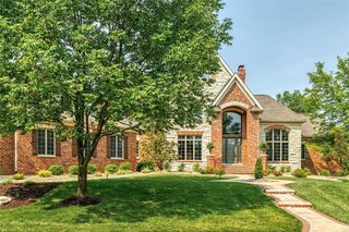 44 Windcastle Dr, Saint Charles, MO 63304