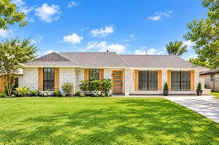 12306 Barbizon Dr, Houston, TX 77089
