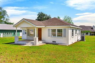11 Sassafras Dr, Carriere, MS 39426