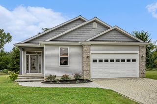 243 Riviera Dr, Brooklyn, MI 49230