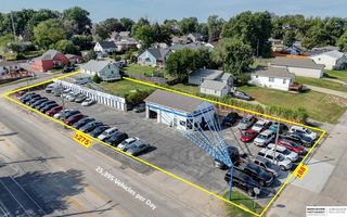 4204 E St, Omaha, NE 68107