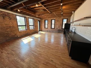 403 Main St, Racine, WI 53403